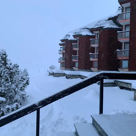 Giomein , In Out ,cir 1256 Lejlighed