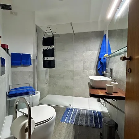 Giomein , In Out ,cir 0281 Апартаменти *