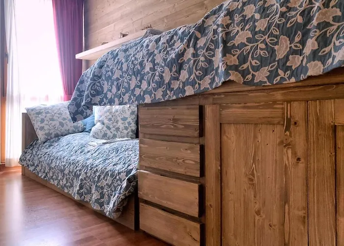 Giomein , In Out ,cir 1256 *